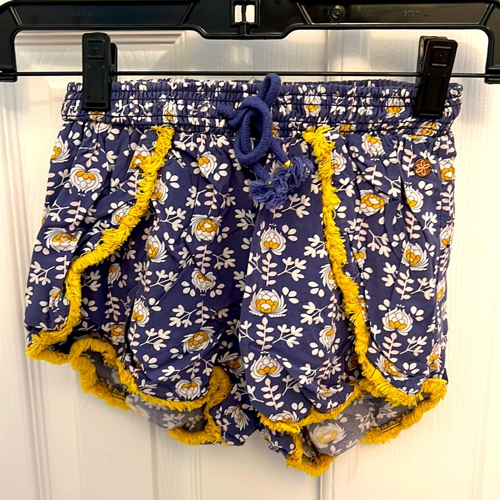 Matilda Jane elastic waist band floral print shorts. Girls size 12